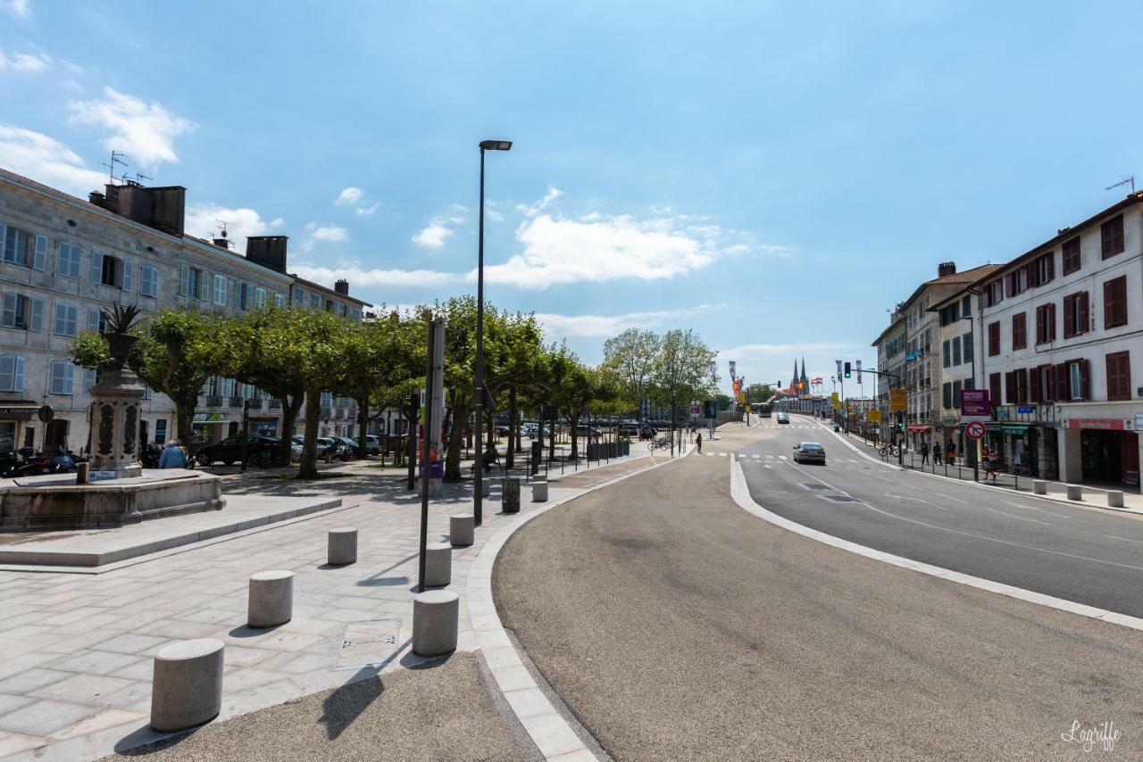 Magnifique Appartement Hypercentre Toutes Commodites Bayonne Exterior photo
