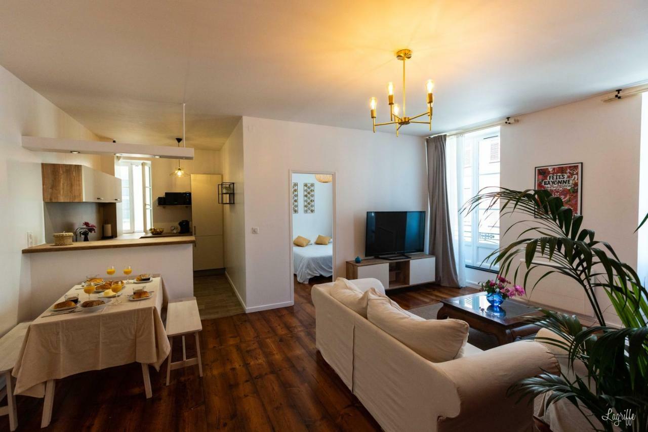 Magnifique Appartement Hypercentre Toutes Commodites Bayonne Exterior photo